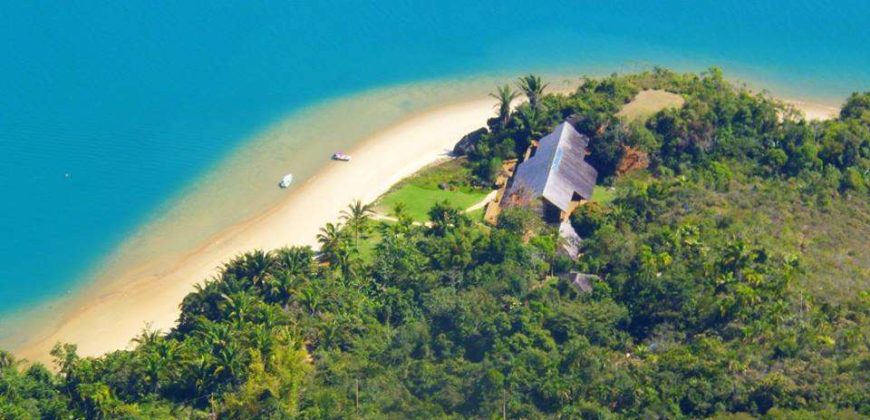 Praia Mamanguá 200m – Paraty